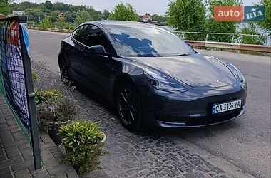 Седан Tesla Model 3 2022 в Киеве