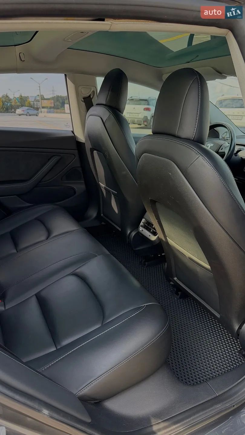 2018 Tesla Model 3 - мініатюра 8