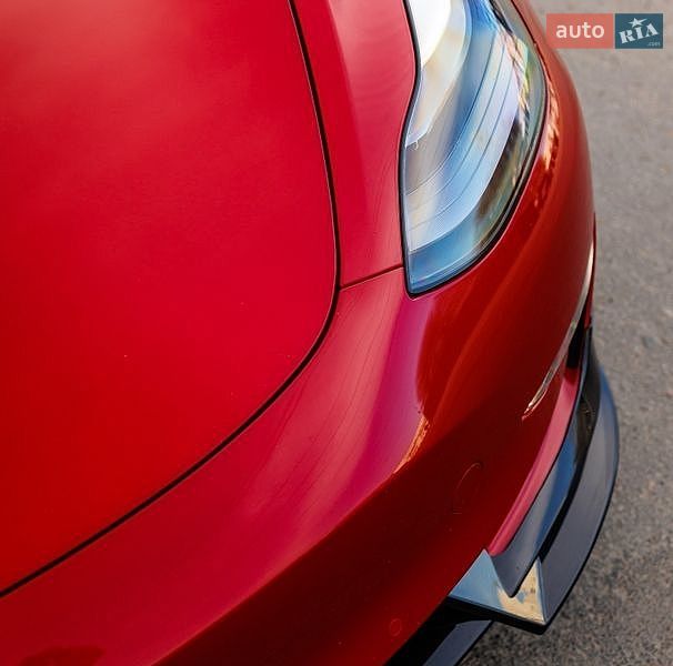 Седан Tesla Model 3 2021 в Заліщиках