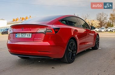 Седан Tesla Model 3 2021 в Заліщиках