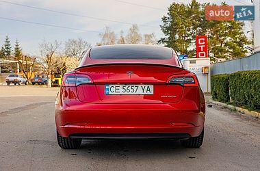 Седан Tesla Model 3 2021 в Заліщиках