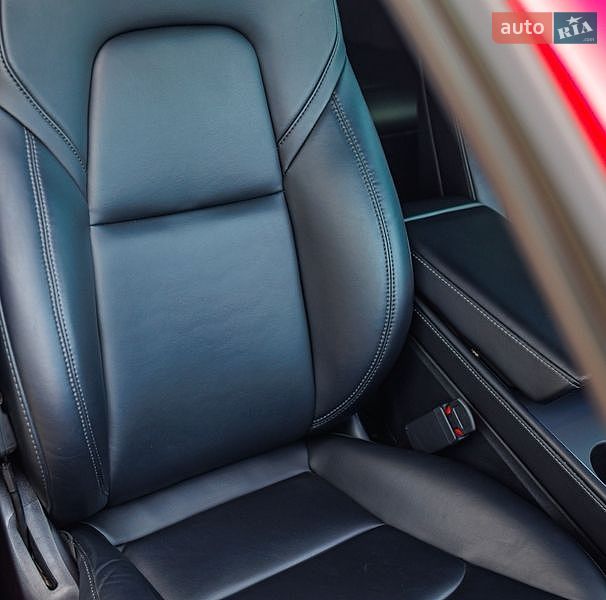 Седан Tesla Model 3 2021 в Заліщиках