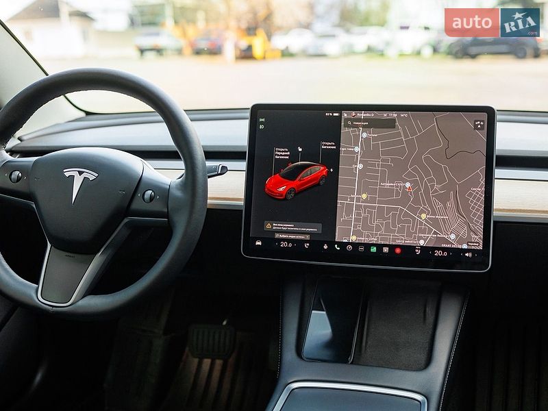 Седан Tesla Model 3 2021 в Заліщиках