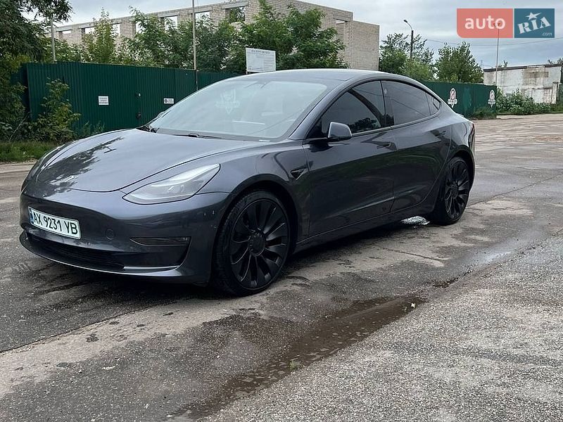 Седан Tesla Model 3 2021 в Харкові