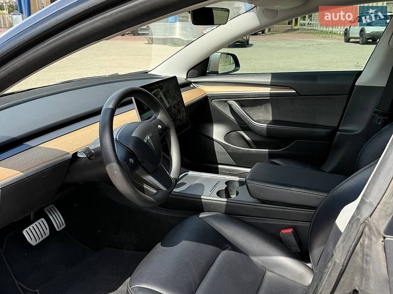 Седан Tesla Model 3 2021 в Харкові