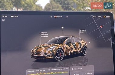 Седан Tesla Model 3 2023 в Харкові