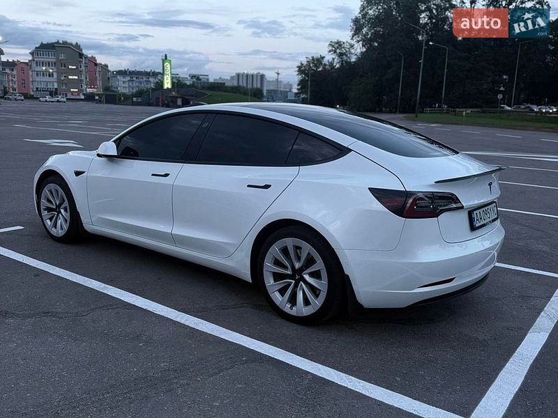 Седан Tesla Model 3 2022 в Белой Церкви