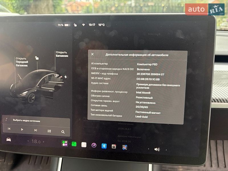 Седан Tesla Model 3 2019 в Виннице