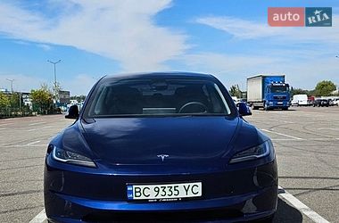 Седан Tesla Model 3 2024 в Львові