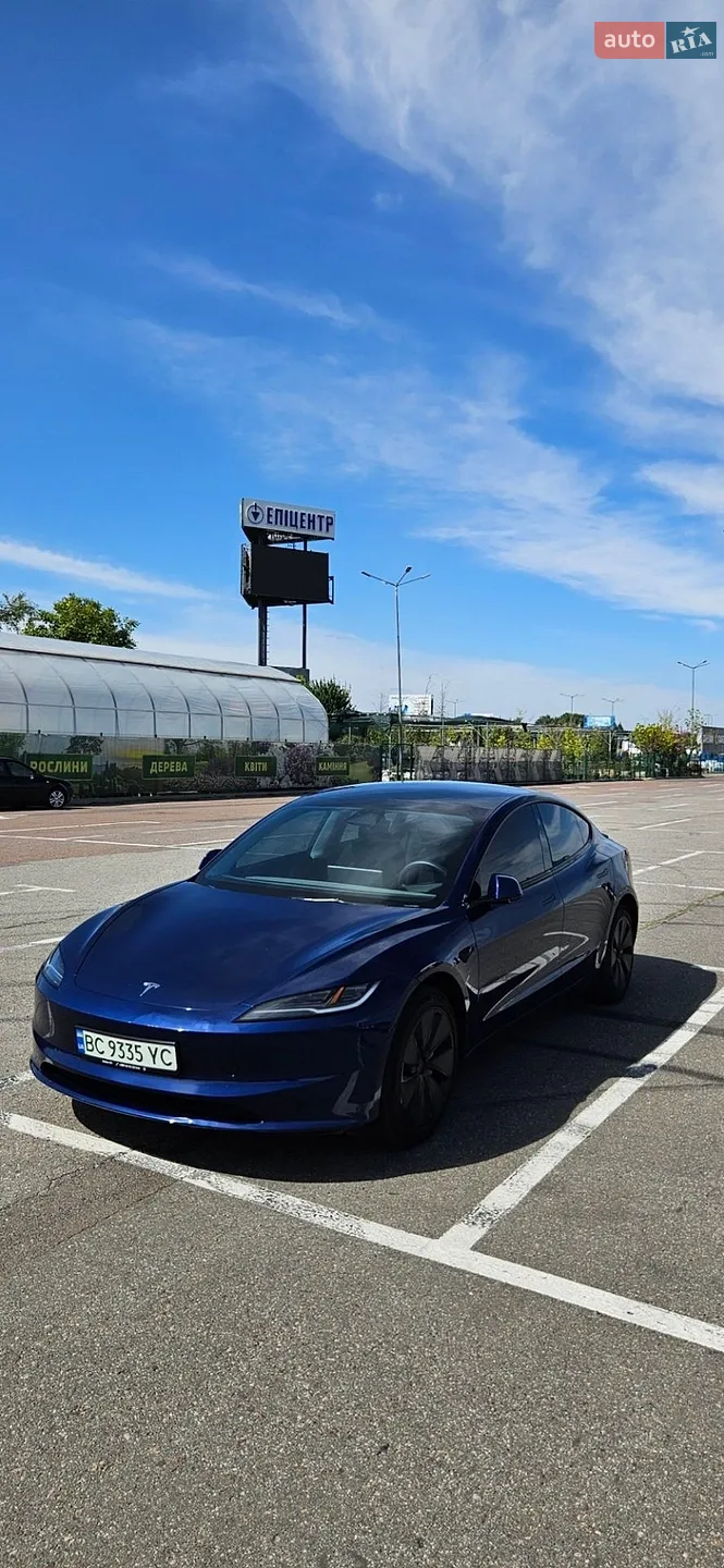 2024 Tesla Model 3 - фото 1