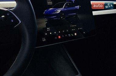 Седан Tesla Model 3 2024 в Львові