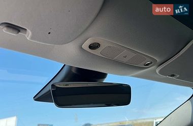 Седан Tesla Model 3 2019 в Львове