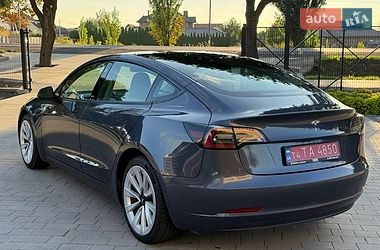 Седан Tesla Model 3 2022 в Луцьку