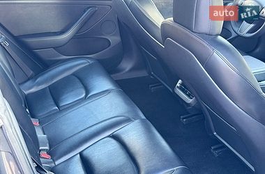 Седан Tesla Model 3 2022 в Луцьку