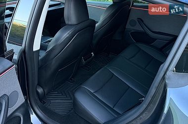 Седан Tesla Model 3 2024 в Львові