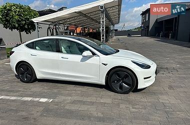 Седан Tesla Model 3 2019 в Луцке