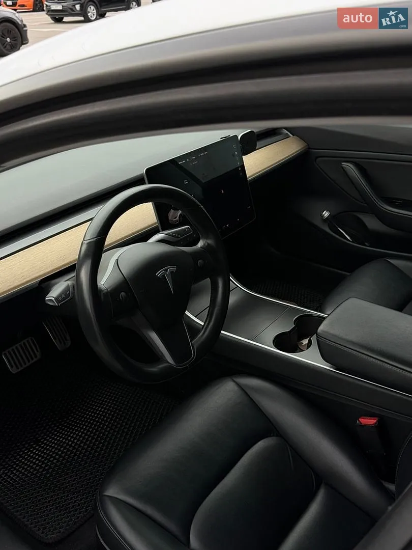 2018 Tesla Model 3 - мініатюра 13
