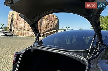Седан Tesla Model 3 2022 в Виннице