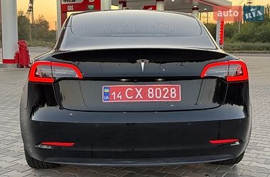 Седан Tesla Model 3 2020 в Кривому Розі