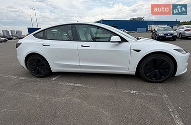 Седан Tesla Model 3 2023 в Києві