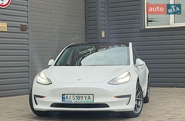 Седан Tesla Model 3 2020 в Киеве