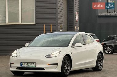 Седан Tesla Model 3 2020 в Киеве