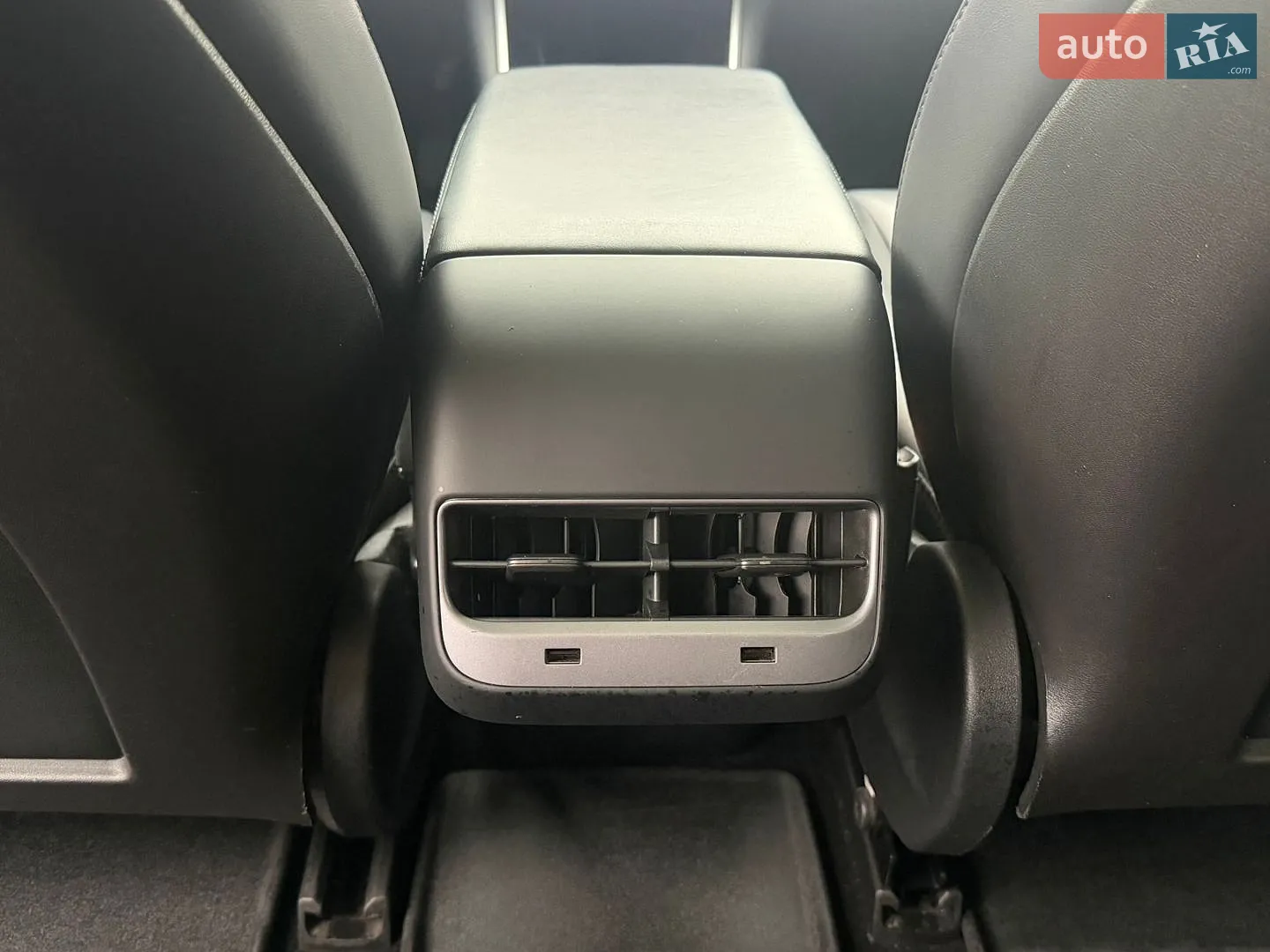 2020 Tesla Model 3 - мініатюра 19