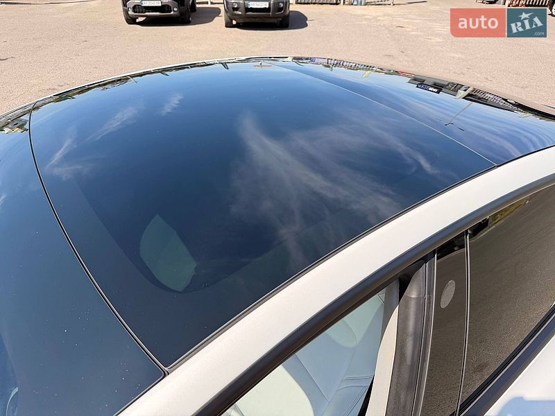 Седан Tesla Model 3 2019 в Кривому Розі