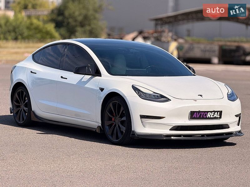 Седан Tesla Model 3 2019 в Кривому Розі