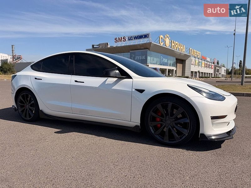 Седан Tesla Model 3 2019 в Кривому Розі