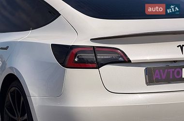 Седан Tesla Model 3 2019 в Кривому Розі