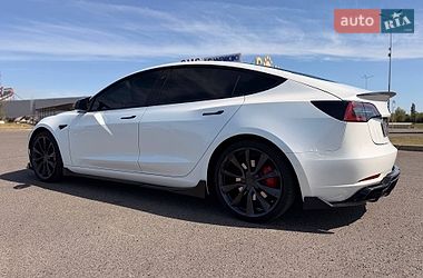 Седан Tesla Model 3 2019 в Кривому Розі