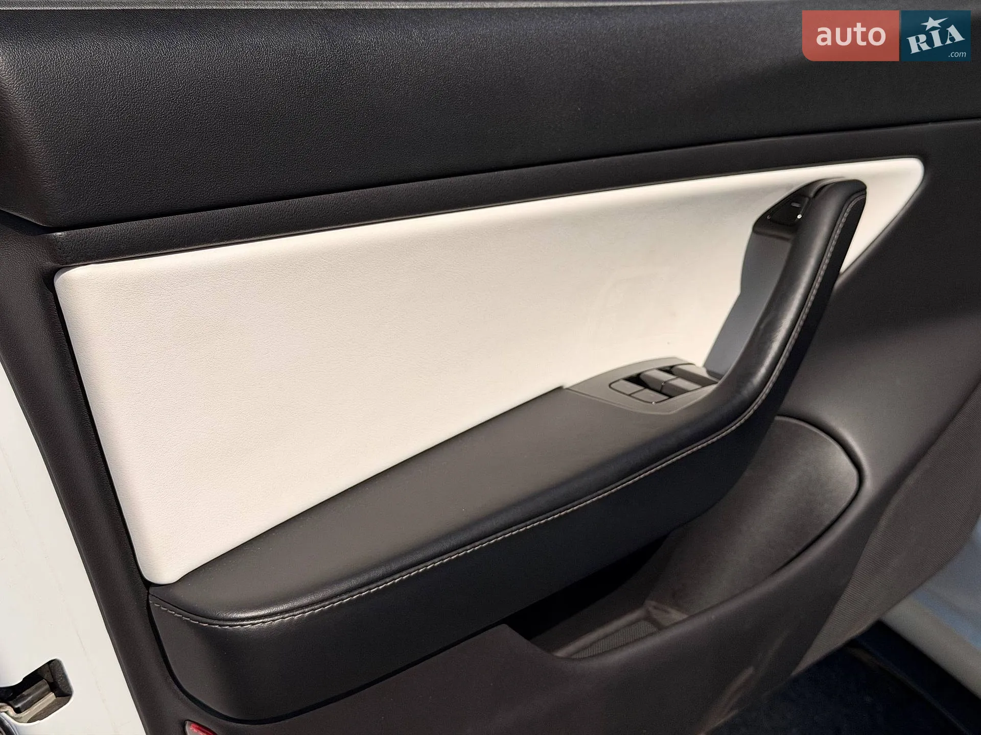 2019 Tesla Model 3 - мініатюра 36