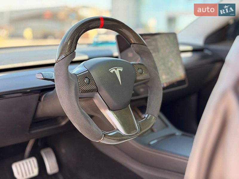Седан Tesla Model 3 2019 в Кривому Розі