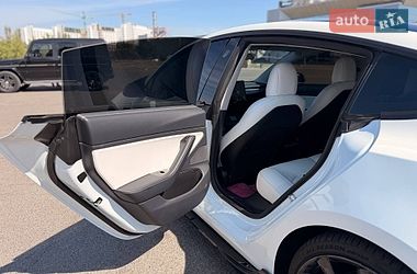 Седан Tesla Model 3 2019 в Кривому Розі