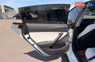 Седан Tesla Model 3 2019 в Кривому Розі