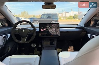 Седан Tesla Model 3 2019 в Кривому Розі