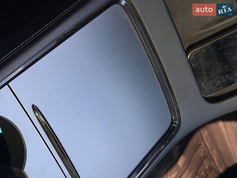 Седан Tesla Model 3 2019 в Кривому Розі