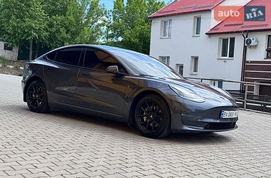 Седан Tesla Model 3 2022 в Хмельницькому