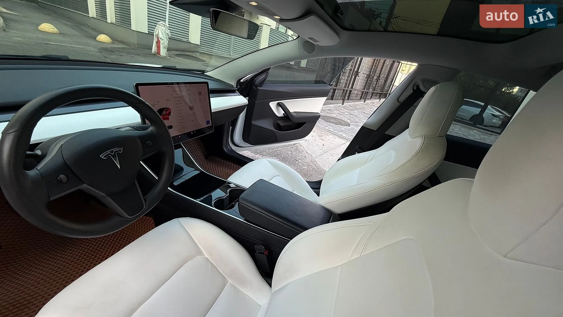 2019 Tesla Model 3 - мініатюра 3