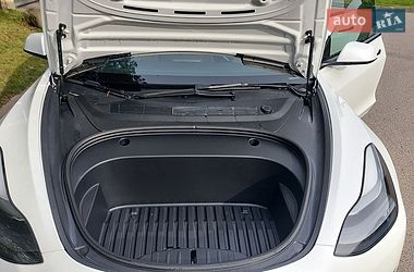 Седан Tesla Model 3 2021 в Луцке