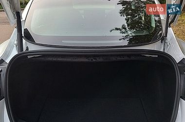 Седан Tesla Model 3 2021 в Луцке