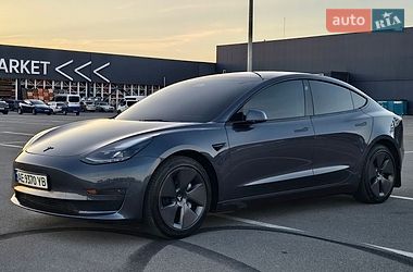 Седан Tesla Model 3 2023 в Днепре