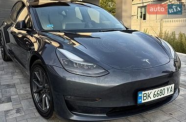 Седан Tesla Model 3 2022 в Острозі фото 2 Седан Tesla Model 3 2022 в Острозі