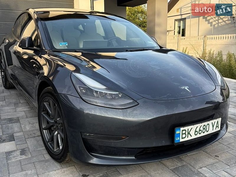 Седан Tesla Model 3 2022 в Острозі фото 2 Седан Tesla Model 3 2022 в Острозі