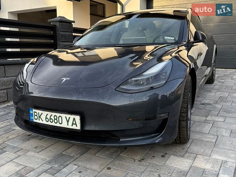 Седан Tesla Model 3 2022 в Острозі фото 3 Седан Tesla Model 3 2022 в Острозі