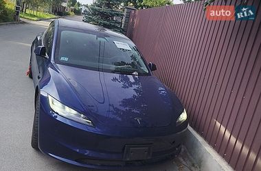 Седан Tesla Model 3 2025 в Києві