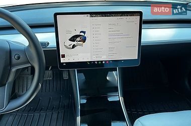 Седан Tesla Model 3 2020 в Хмельницькому