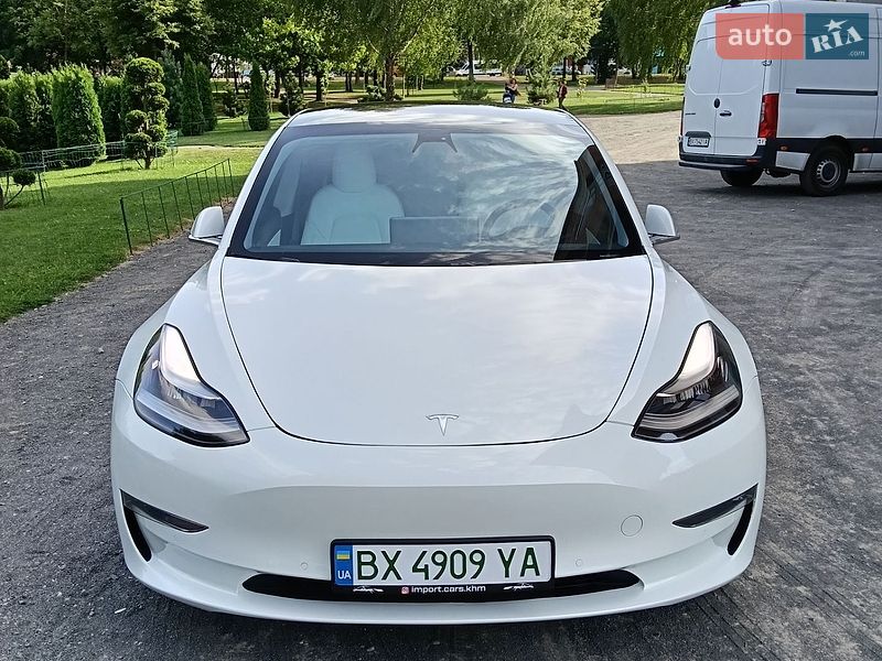 Седан Tesla Model 3 2020 в Хмельницькому