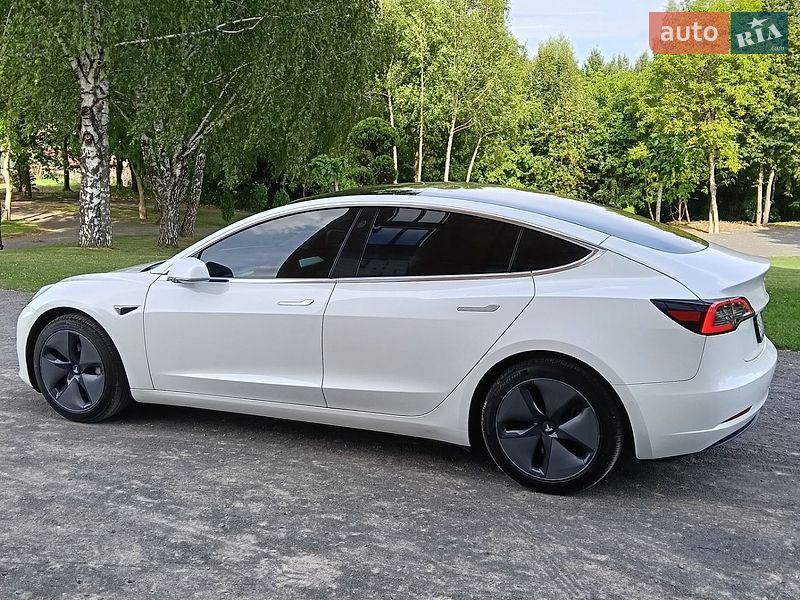 Седан Tesla Model 3 2020 в Хмельницькому